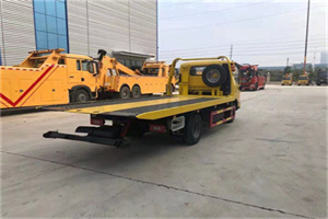 丰满非事故拖车